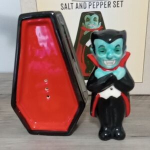 Vampire Salt and Pepper Shaker Set